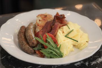 Breakfast/Coffee Service 94 of 122