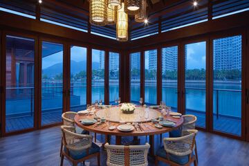 Breakfast area