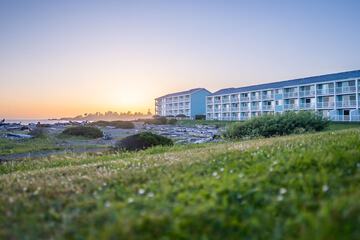 Beachfront Inn