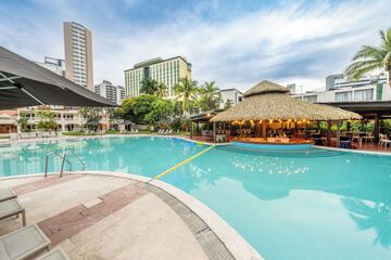 Poolside bar