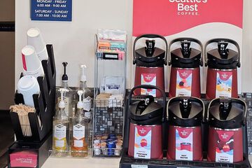 Breakfast/Coffee Service 39 of 47