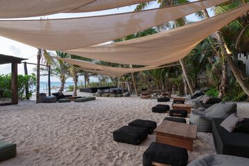 Beach bar