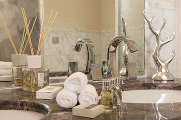 Bathroom amenities