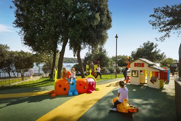 Children's play area - outdoor