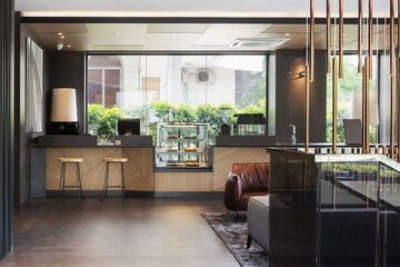 Snack bar
