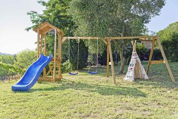 Children's play area - outdoor