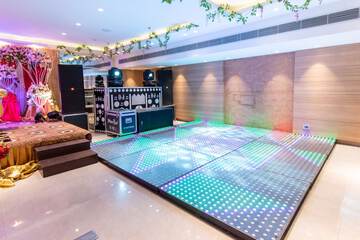 Indoor wedding