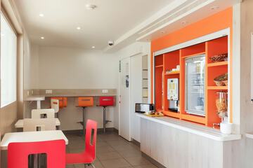 Breakfast area