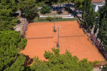 Sport court