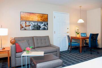 TownePlace Suites by Marriott Indianapolis Keystone