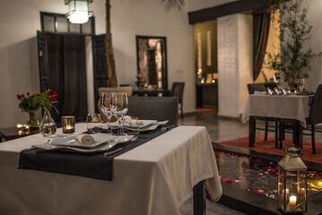 Couples dining
