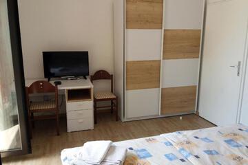 Photo 32