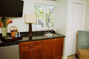 Private kitchenette