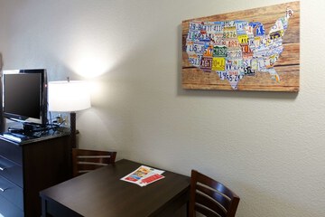 Room 27 of 31