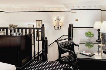 In-room business center