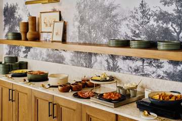 Breakfast buffet