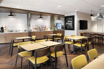 Breakfast/Coffee Service 42 of 50