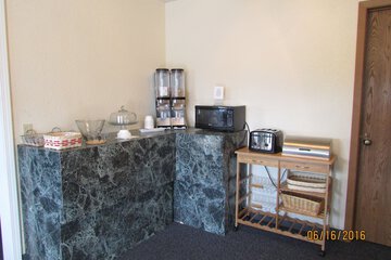 Breakfast/Coffee Service 41 of 43