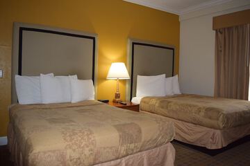 Room 4 of 39