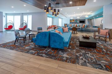 Hotel Interior 10 of 43