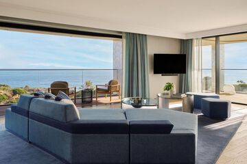 Beach/ocean view
