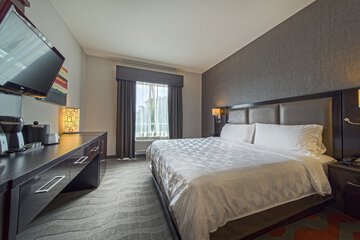 Room 40 of 65
