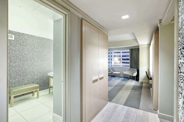 Room 46 of 94