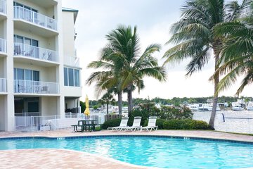 Boca Ciega Resort