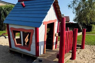 Children's play area - outdoor