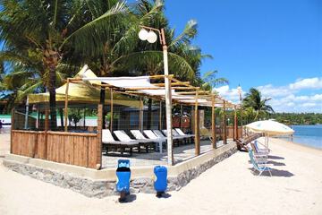 Beach bar