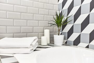 Deep soaking bathtub
