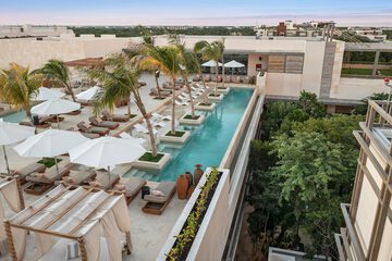 Rooftop pool
