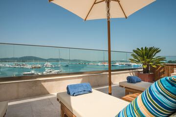 Rooftop pool