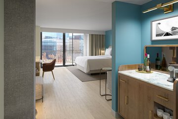 Room 42 of 60