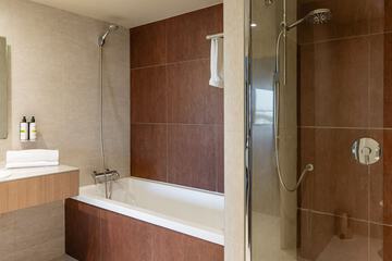 Bathroom shower