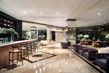 Lobby lounge