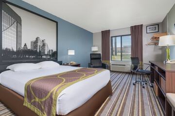 Super 8 by Wyndham Bakersfield South CA