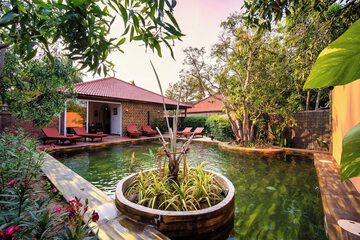 Private pool
