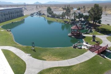 Longstreet Inn & Casino