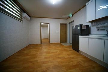 Photo 33
