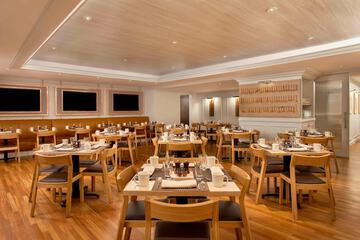 Breakfast/Coffee Service 75 of 95