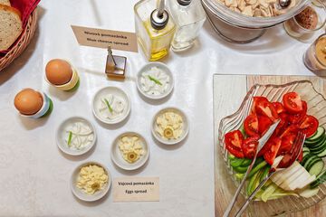Breakfast buffet