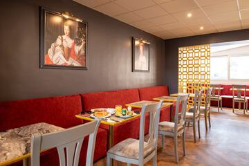 Breakfast area