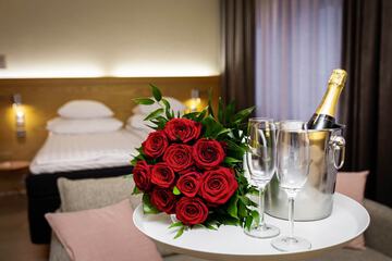 Champagne service