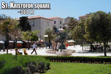 Photo 33
