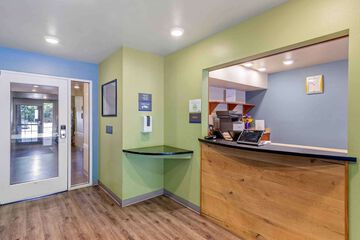 Hotel Interior 6 of 33