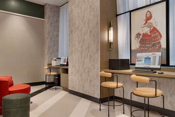 Business Center 34 of 34