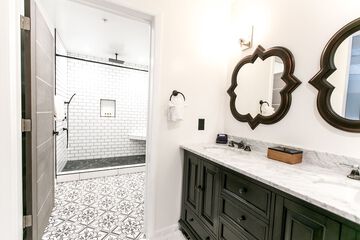 Bathroom shower