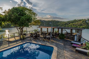 Sundeck