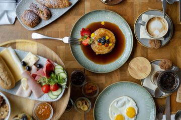 Breakfast meal